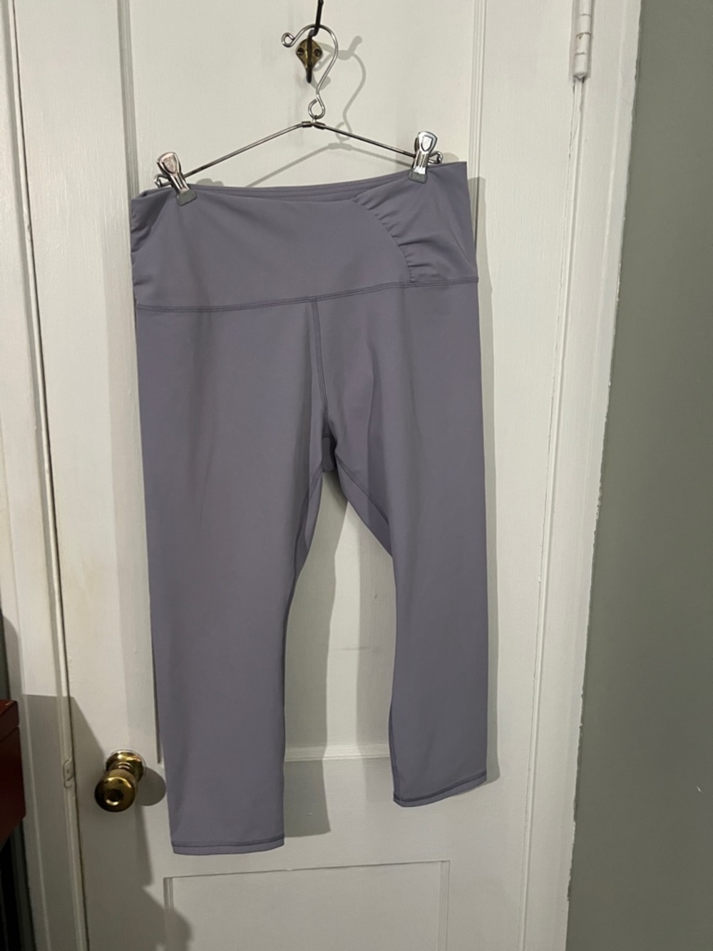 RBX Women’s ' Lavender Performance Cropped Leggings Size Large